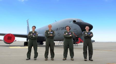 Campanie internațională pentru a crește numărul de femei în aviație