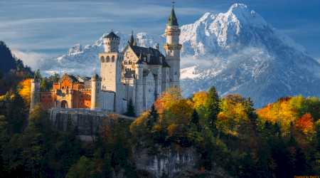 Castelul Neuschwanstein, o destinație de vis la poalele Alpilor