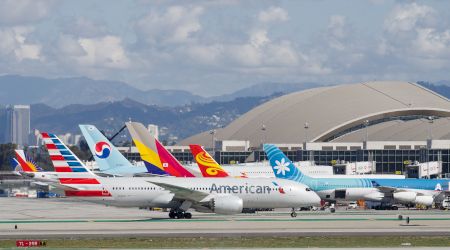 Boeing depăşeşte Airbus cu o comandă de 12 miliarde de dolari pentru American Airlines
