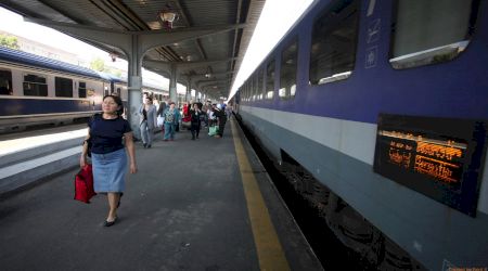 Trenurile către litoral vor fi suplimentate cu vagoane în perioada 27 aprilie – 2 mai
