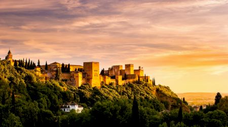 Descoperiți arhitectura fascinantă din Alhambra – Spania