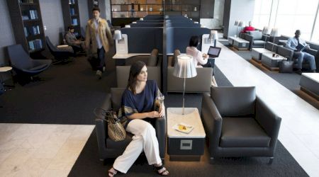 FOTO. Lounge-ul business class United Airlines oferă o experiență premium