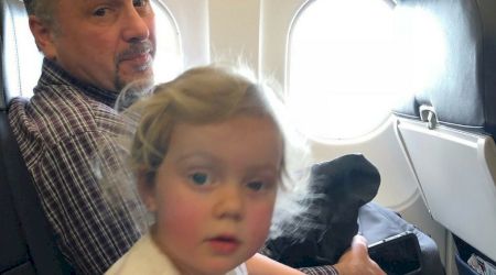 Gest de bunătate al unui străin pe un zbor American Airlines devine viral