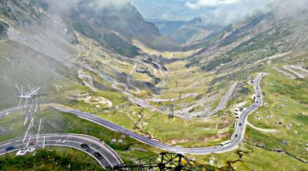 Circulație restricționată pe Transfăgărășan și avertizare asupra prezenței urșilor