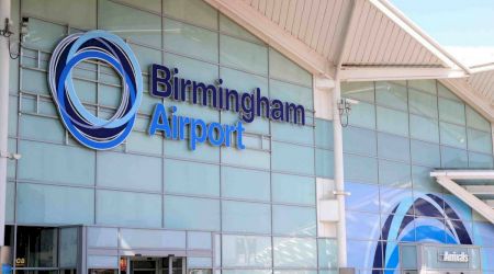 Aeroportul din Birmingham, obligat să se închidă din cauza unui avion care a aterizat de urgență! Mai multe zboruri REDIRECȚIONATE