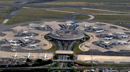 Compania care administrează aeroporturile din Paris va fi privatizată