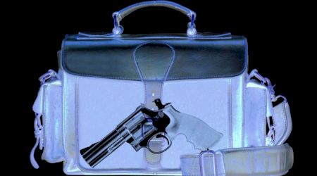 Număr record de arme confiscate pe un aeroport din America