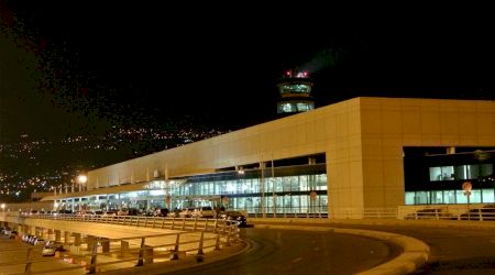 Blocat în aeroport, un bărbat trăiește de 42 de zile în incintă