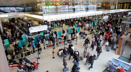 Alertă de evacuare pe Aeroportul din Dublin. Sute de oameni confuzi