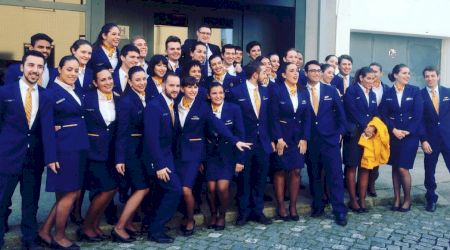 Recrutări Ryanair, compania aeriană caută însoțitori de zbor
