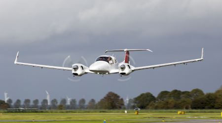 Un avion de mici dimensiuni s-a prăbușit. Două victime, una decedată