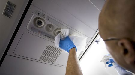 Ce obligații au pasagerii atunci când călătoresc cu avionul