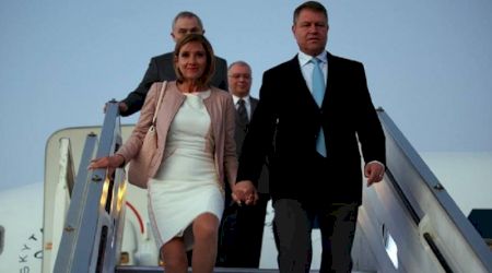 Zborurile lui Iohannis din 2022 au costat 3,3 milioane de euro. 21 din 26 au avut escală la Sibiu