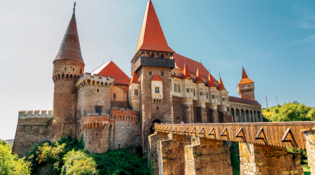 Explorând inima Transilvaniei: Un ghid cultural și de aventură